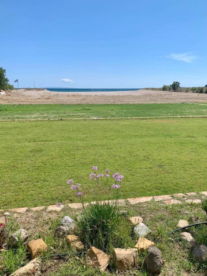 Evgatis Beach Luxury Apts Thanos Bagian luar foto